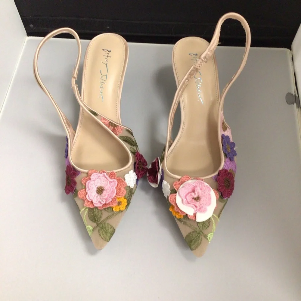 Betsy Johnson Floral Embellished Slingback Heels 8.5 - Picture 2 of 10